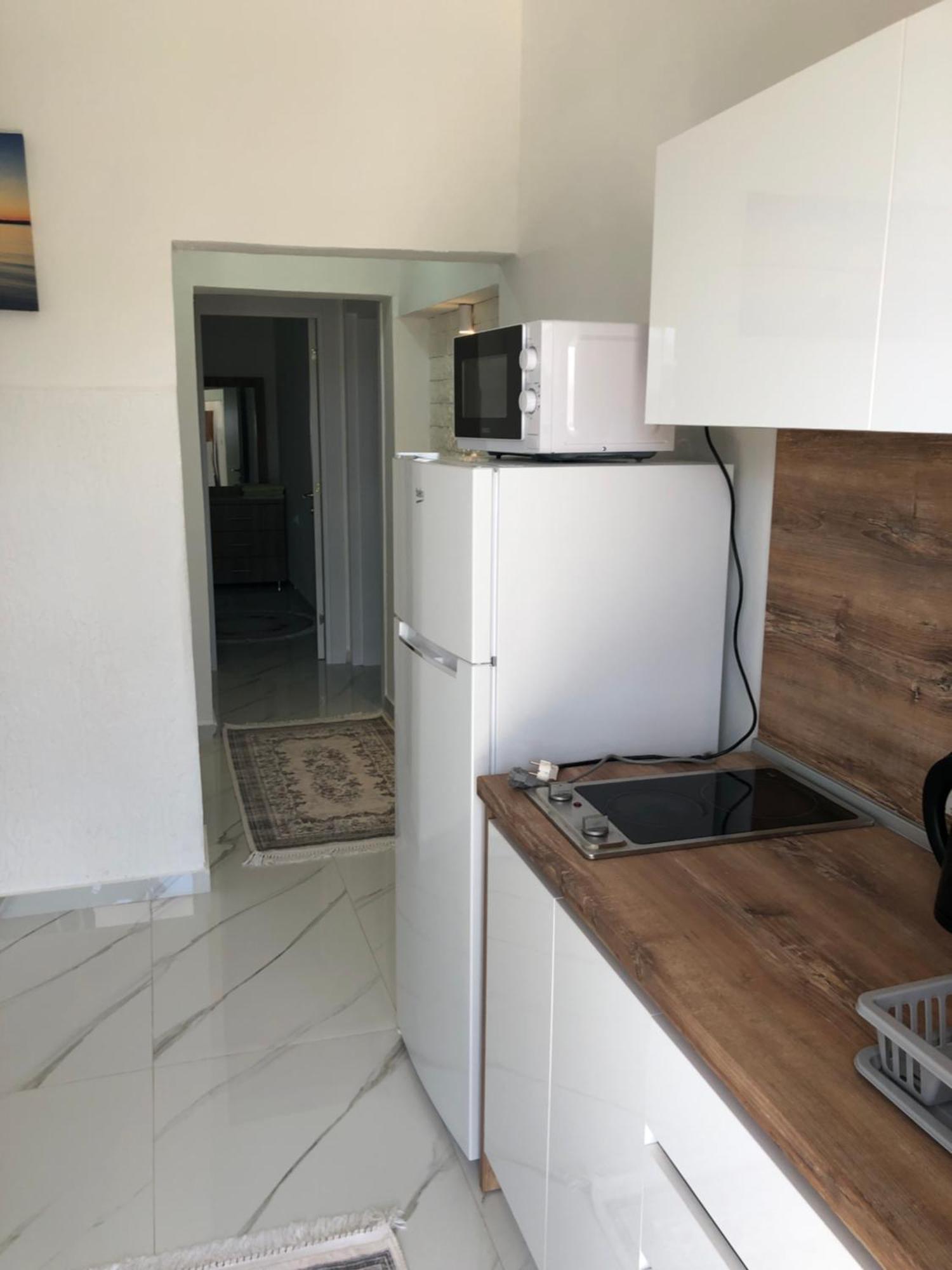 Rejhan Totti Ulcinj Exterior foto